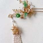 CHN-2022-00011-ButterflyJadeGardenHairpin-Gold-GreenC1