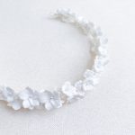 ACC-2022-00004-FleuriLilyHeadband-WhiteSilver-WhiteC1