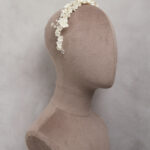 ACC-2023-00018-Fleuri-Lily-Innocence-Headband-White-Silver-White
