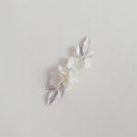 ACC-2023-00023-Fleuri-Lily-Leaves-Hairvine-Set-Gold-White-2-pcs