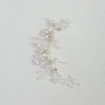 ACC-2023-00030-Triple-Flower-Pearl-Side-Hairvine-White-Silver-White