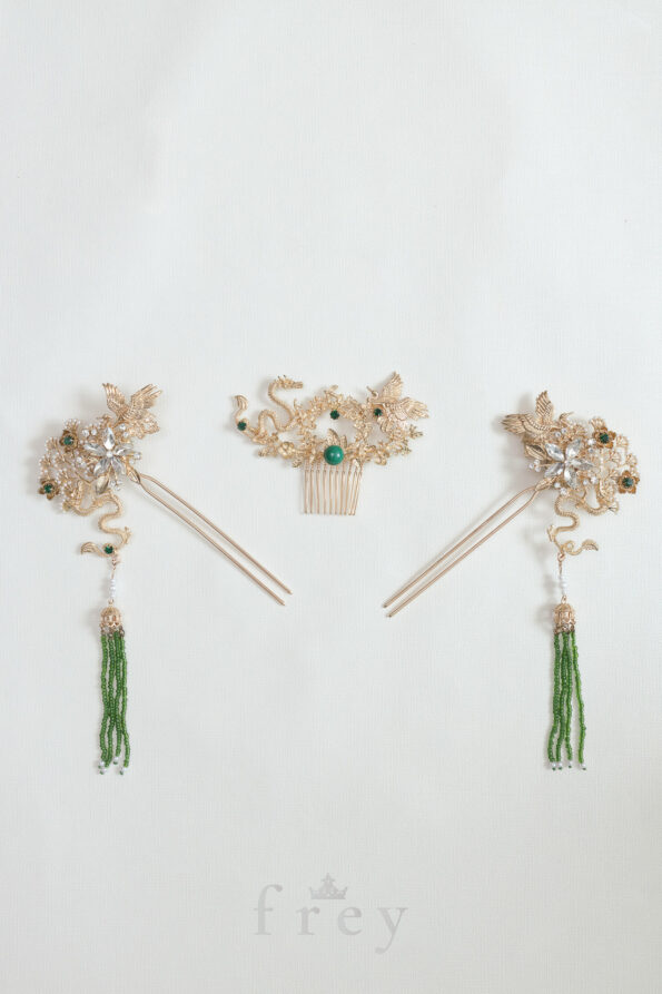 CHN-2022-00078-Dragon-and-Crane-Garden-Set-Gold-Green-3-pcs