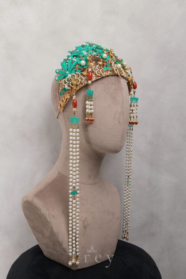 CHN-2023-00043-Opera-Night-Headdress-Gold-Turquoise-1